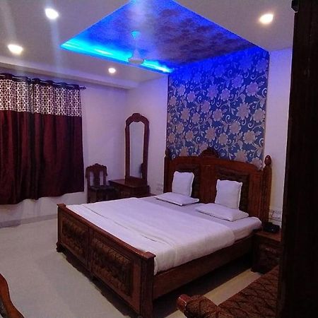 Hotel Shalimar Executive, Uran Islampur Peth  Kültér fotó