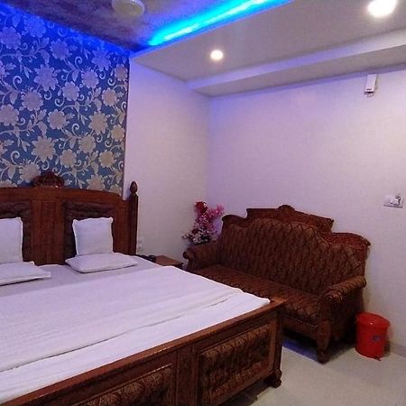 Hotel Shalimar Executive, Uran Islampur Peth  Kültér fotó