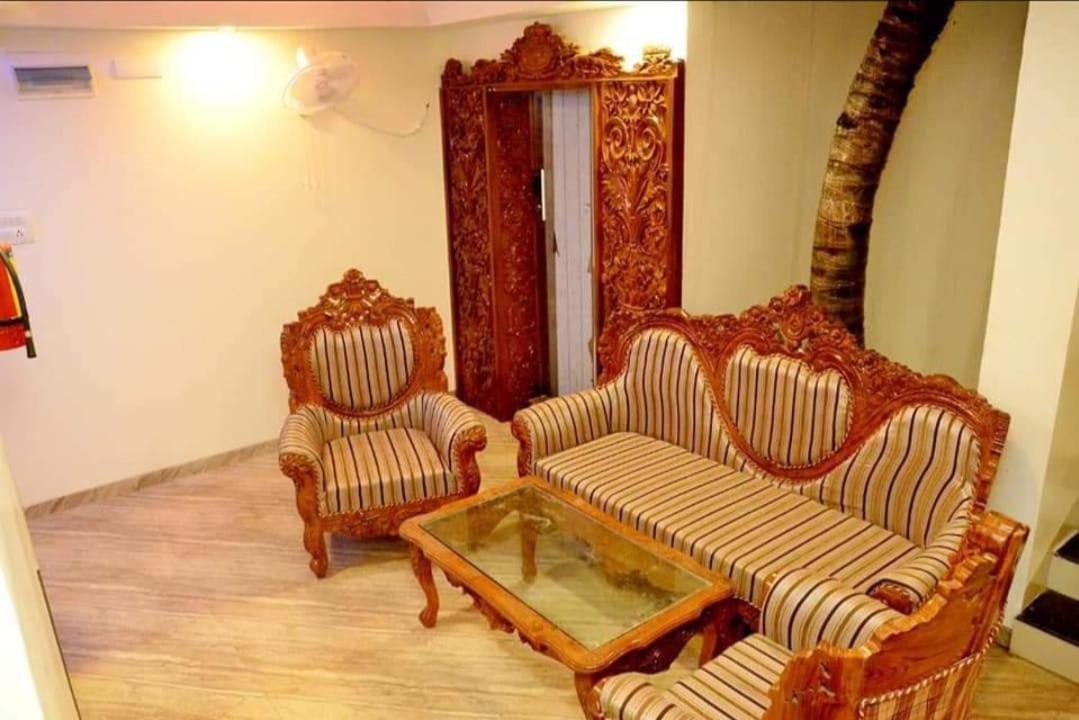 Hotel Shalimar Executive, Uran Islampur Peth  Kültér fotó