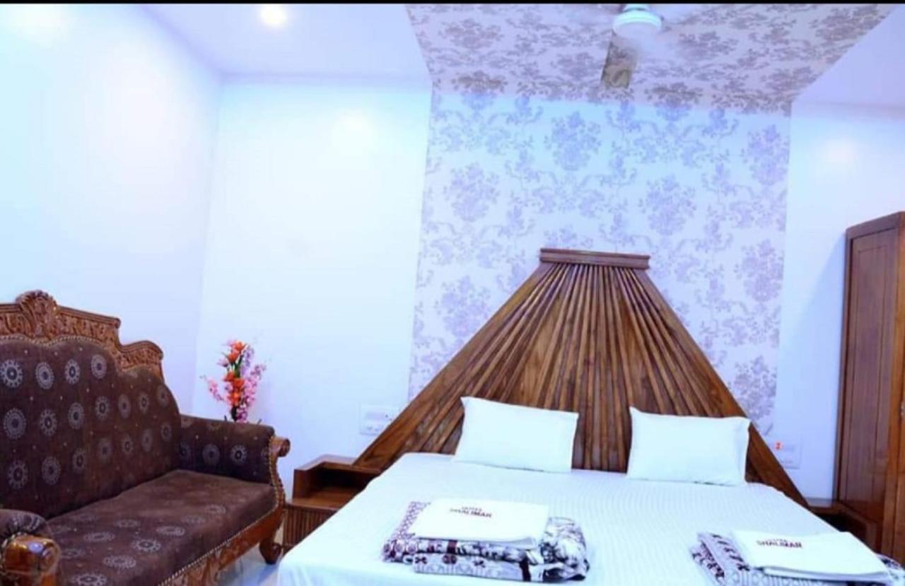 Hotel Shalimar Executive, Uran Islampur Peth  Kültér fotó